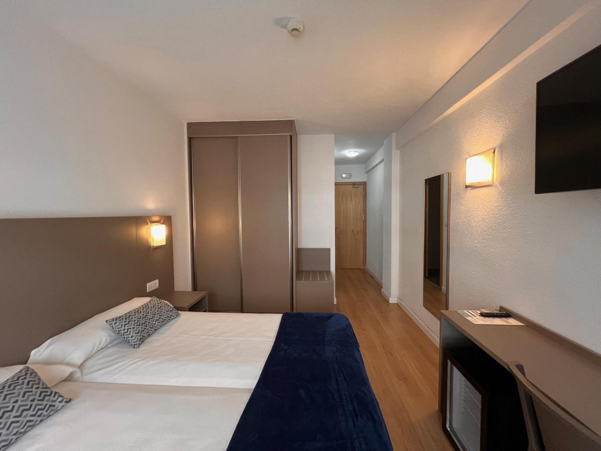 Hotel Montesol Бенідорм Екстер'єр фото